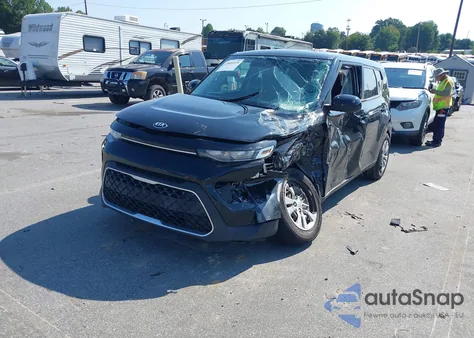 2020 Kia Soul Lx z USA, uszkodzony, nr VIN KNDJ23AU8L7120111
